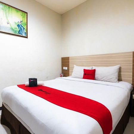 Hotel Agraha Makassar Bagian luar foto
