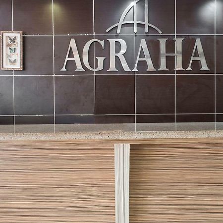 Hotel Agraha Makassar Bagian luar foto
