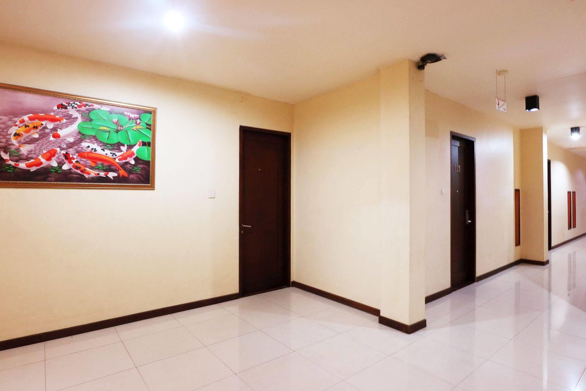 Hotel Agraha Makassar Bagian luar foto