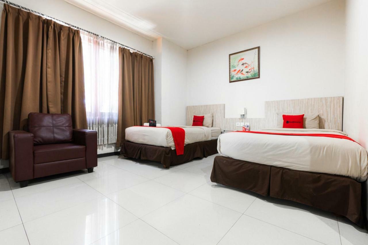Hotel Agraha Makassar Bagian luar foto
