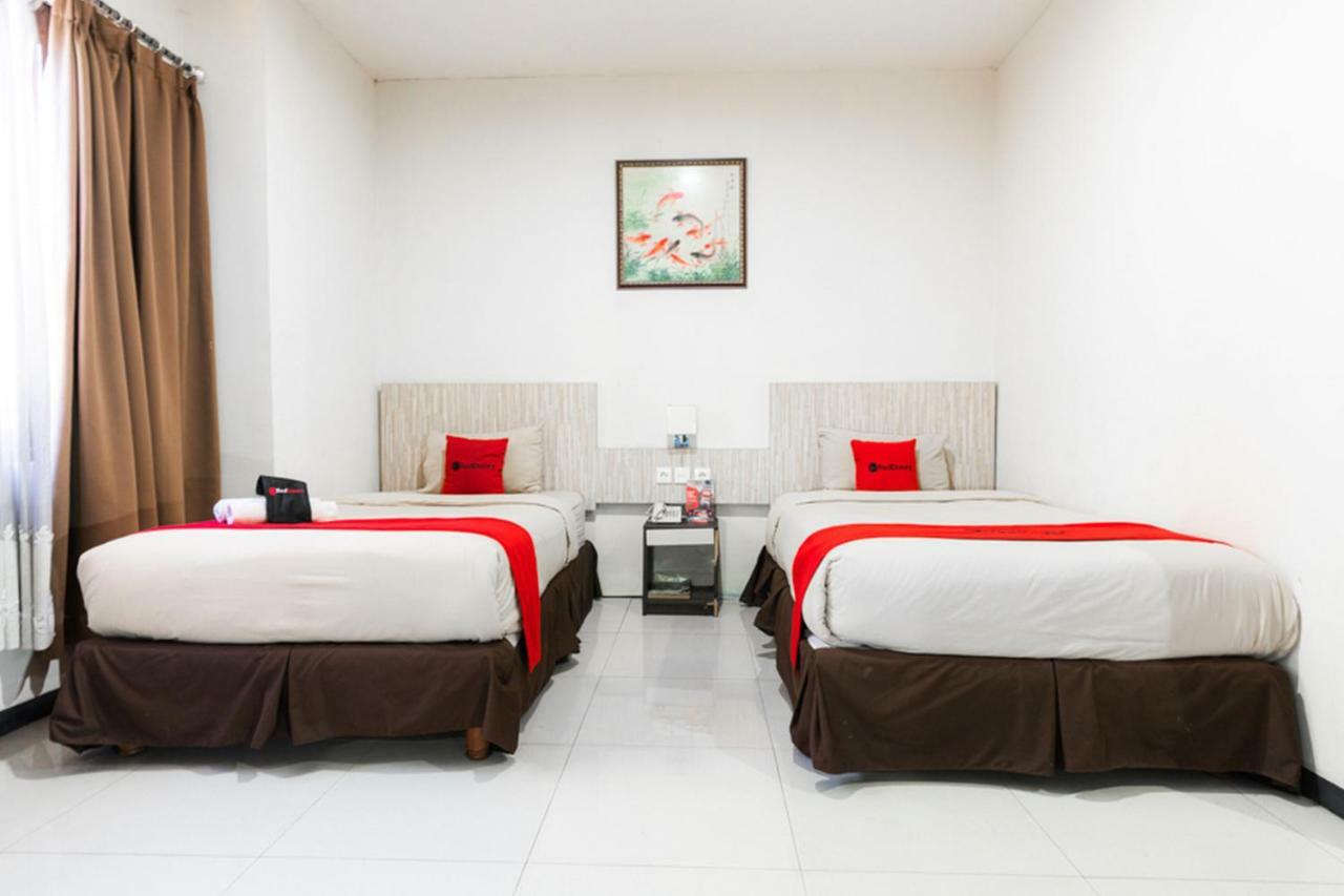 Hotel Agraha Makassar Bagian luar foto