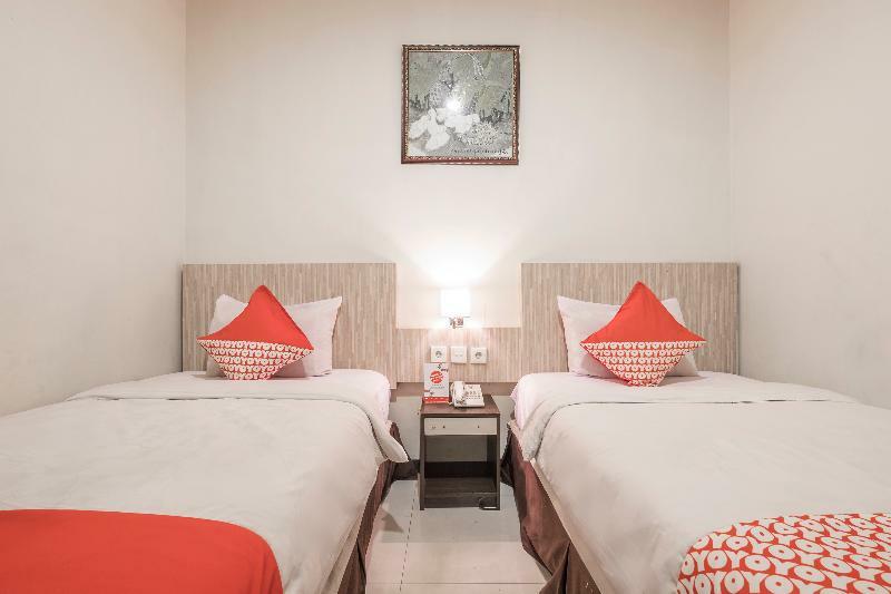 Hotel Agraha Makassar Bagian luar foto